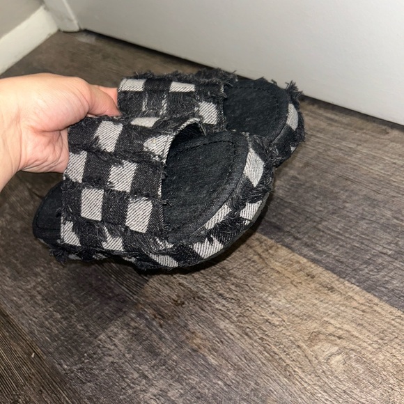 Black & Light Grey Denim Distressed Sandals w/ Platform - Picture 4 of 8